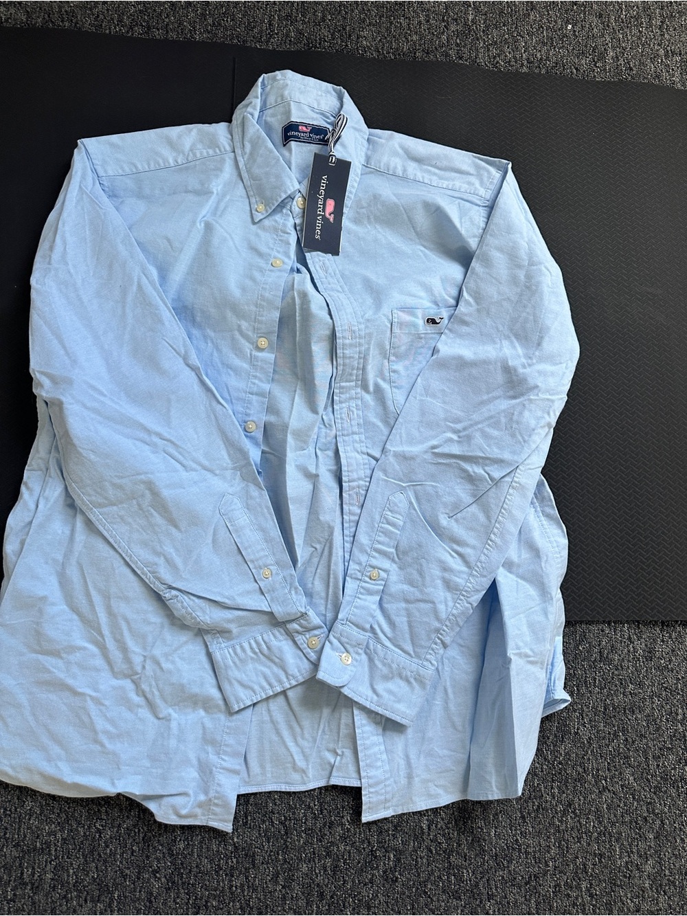 Vineyard Vines Men's Light Blue Button-Down Shirt with Pocket